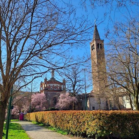 The Best Rent - Gorgeous One-Bedroom Apartment In Ticinese Milan Luaran gambar