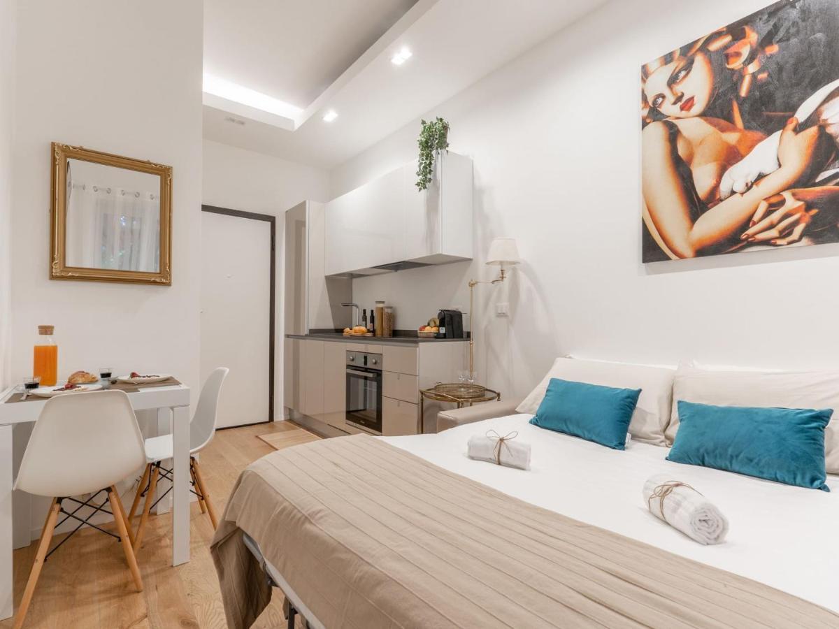 The Best Rent - Gorgeous One-Bedroom Apartment In Ticinese Milan Luaran gambar