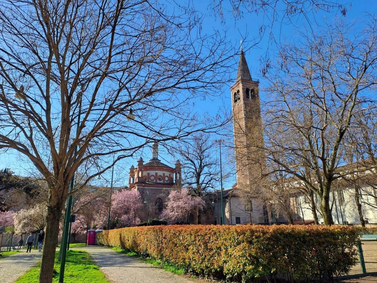 The Best Rent - Gorgeous One-Bedroom Apartment In Ticinese Milan Luaran gambar